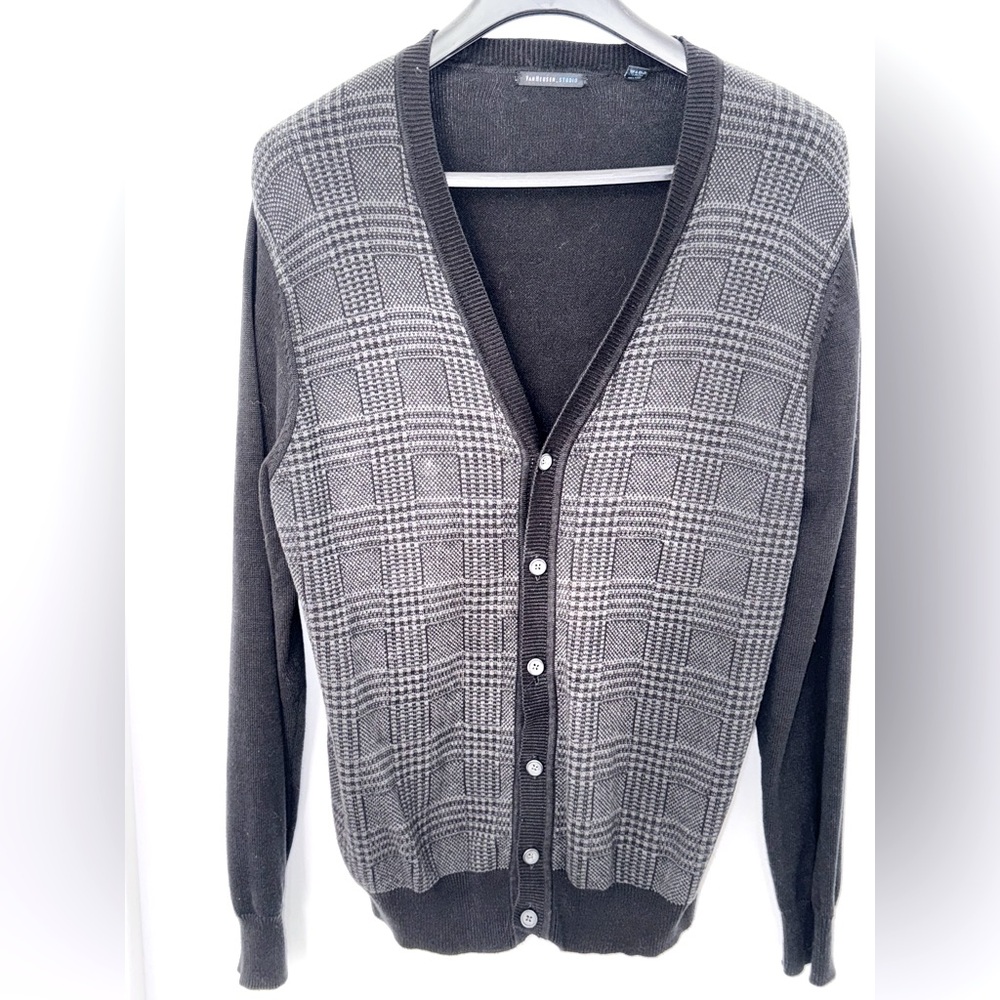 Van Heusen Cardigan style sweater